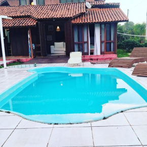 Casa com piscina no Rosa